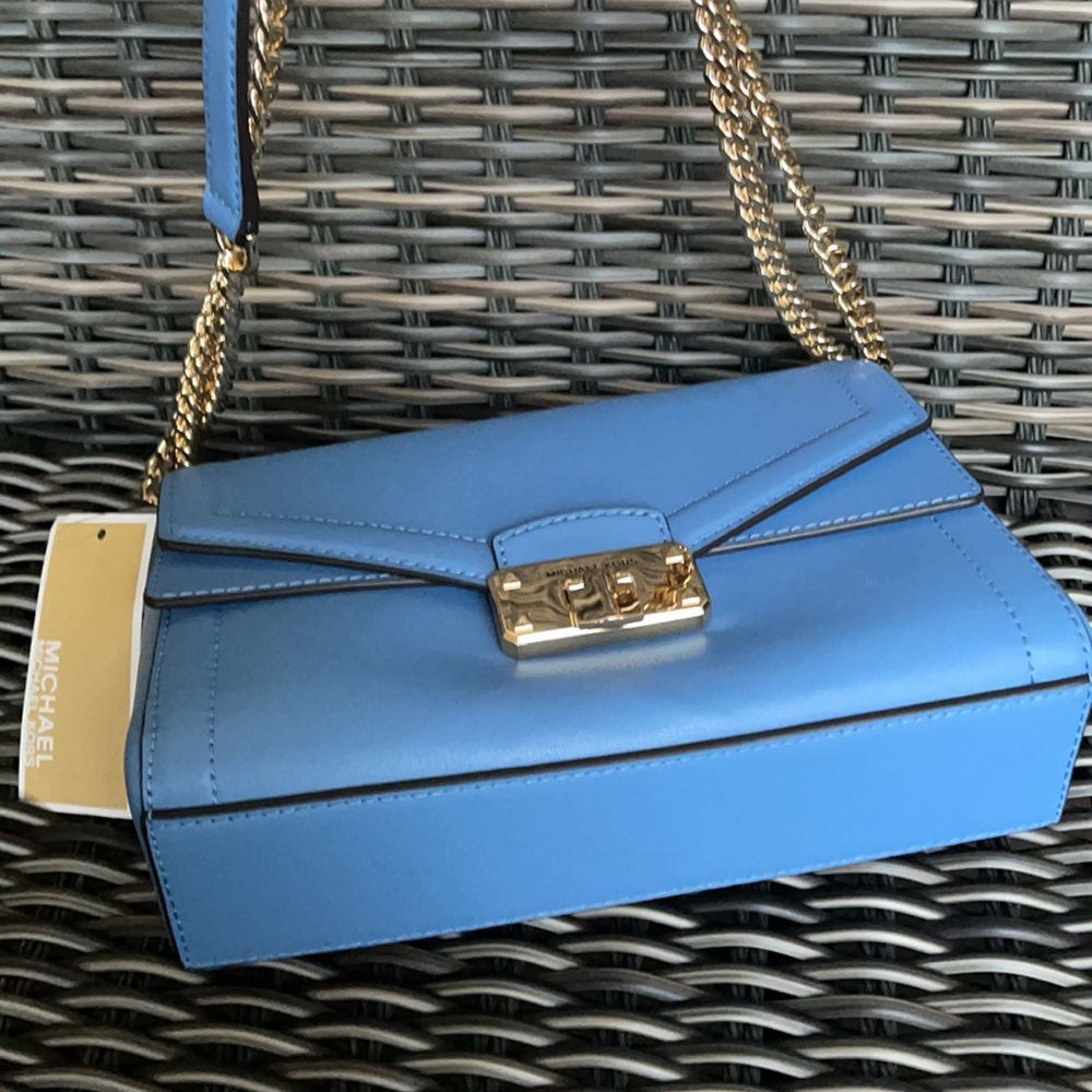 Michael Kors Kinsley Medium Flap Shoulder Bag Crossbody in French Blue - Picture 3 of 16